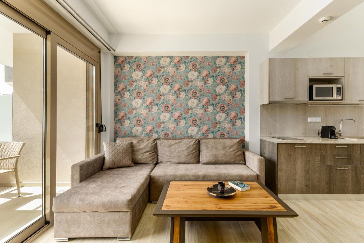 Aria Garden Suites Нікіті Екстер'єр фото