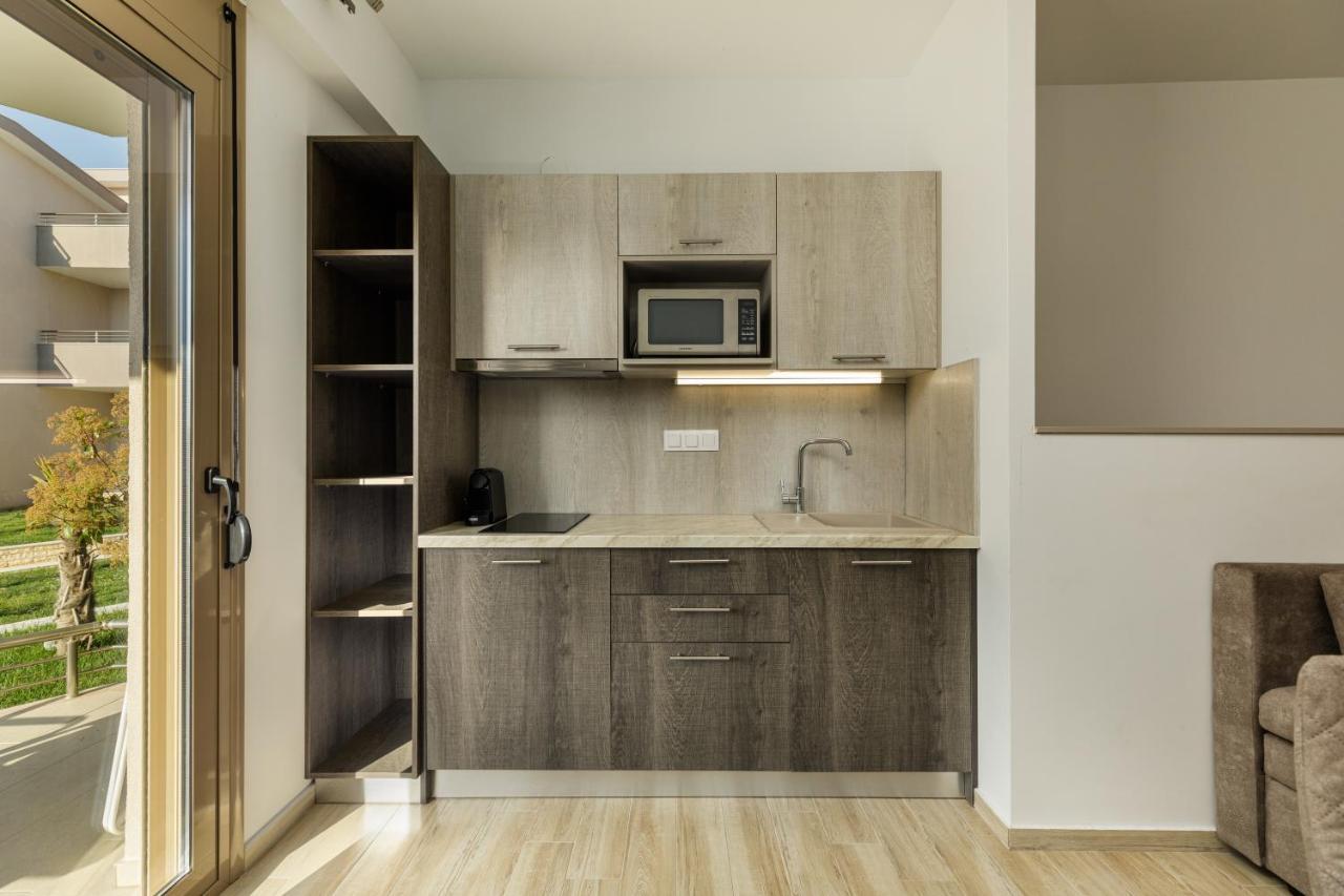 Aria Garden Suites Нікіті Екстер'єр фото